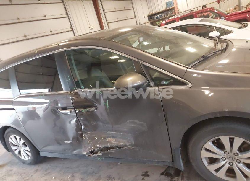 Photo 13 of 2015 Honda Odyssey EX-L (VIN 5FNRL5H65FB126921)