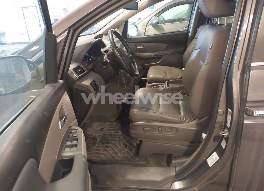 Photo 5 of 2015 Honda Odyssey EX-L (VIN 5FNRL5H65FB126921)