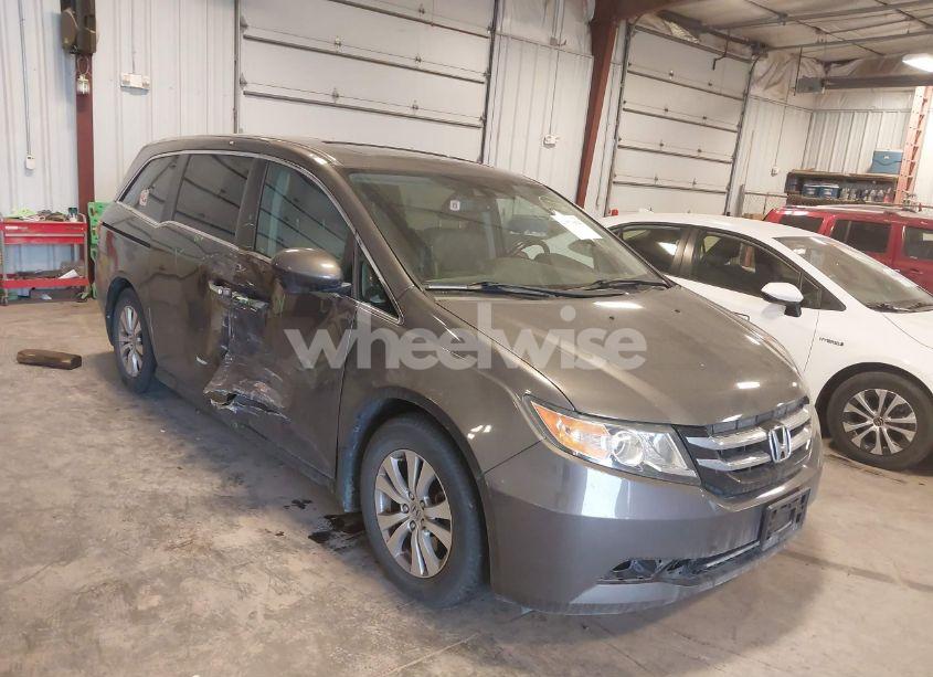 Photo 6 of 2015 Honda Odyssey EX-L (VIN 5FNRL5H65FB126921)