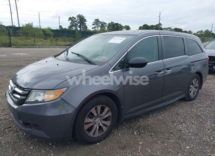 Photo 2 of 2015 Honda Odyssey EX-L (VIN 5FNRL5H65FB130550)