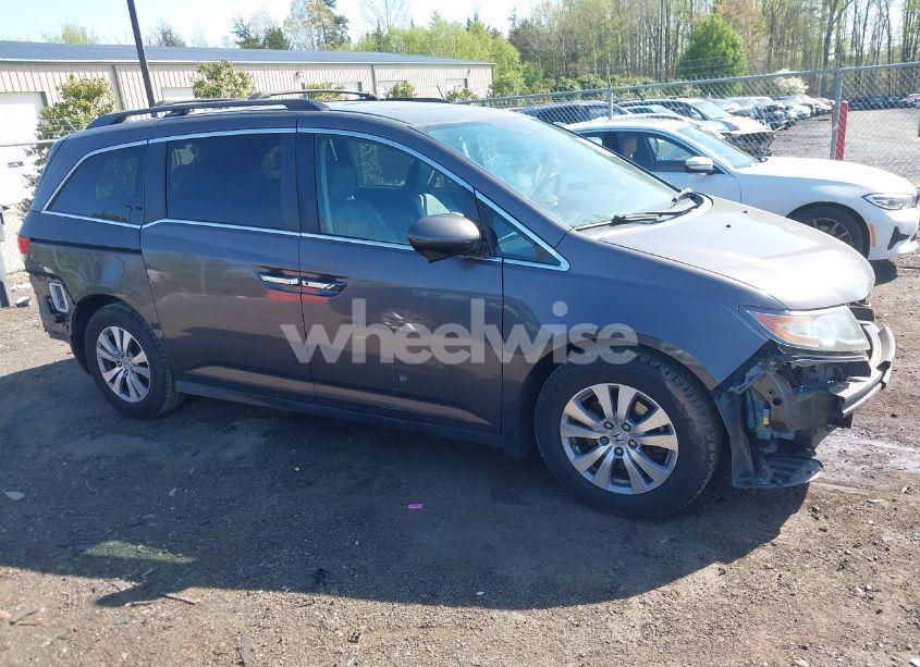 Photo 13 of 2016 Honda Odyssey EX-L (VIN 5FNRL5H65GB024360)
