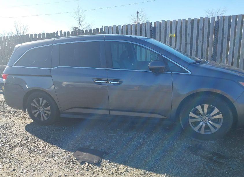 Photo 13 of 2016 Honda Odyssey EX-L (VIN 5FNRL5H65GB028697)