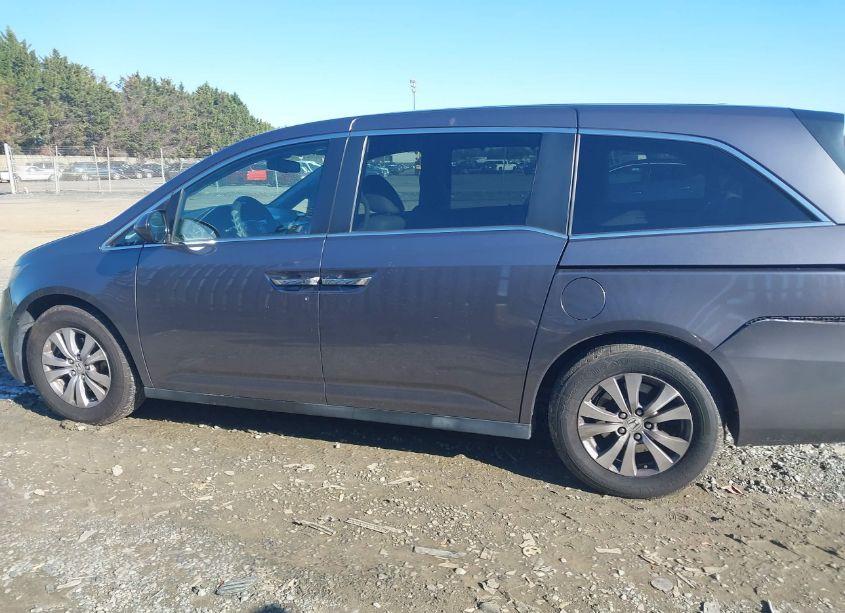 Photo 14 of 2016 Honda Odyssey EX-L (VIN 5FNRL5H65GB028697)
