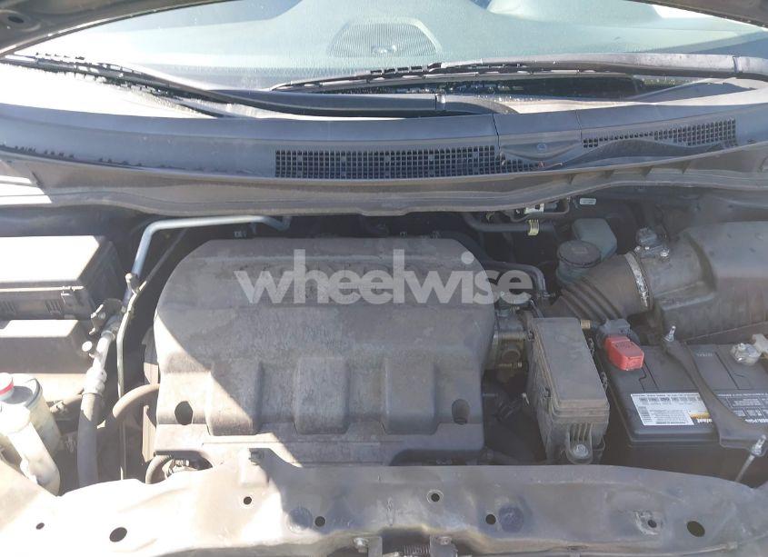 Photo 10 of 2016 Honda Odyssey EX-L (VIN 5FNRL5H65GB083425)