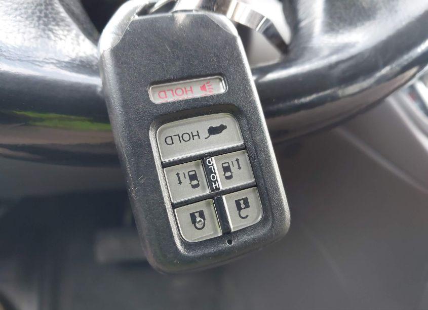 Photo 11 of 2016 Honda Odyssey EX-L (VIN 5FNRL5H65GB089516)