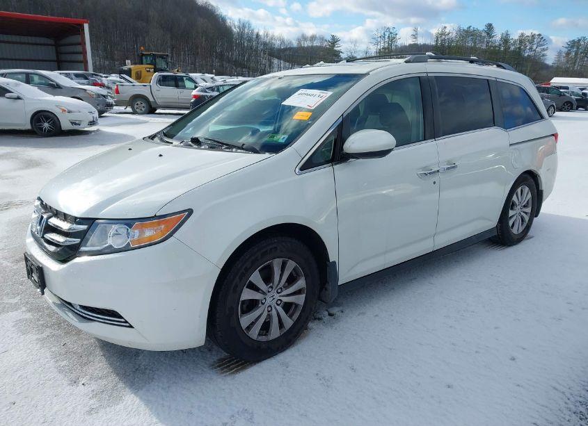 Photo 2 of 2016 Honda Odyssey EX-L (VIN 5FNRL5H65GB089516)