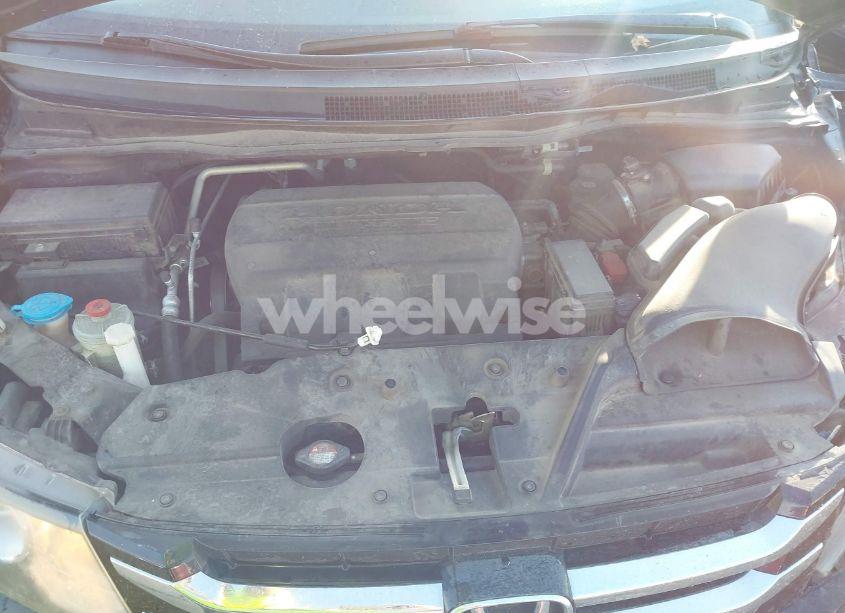 Photo 10 of 2017 Honda Odyssey EX-L (VIN 5FNRL5H65HB018883)