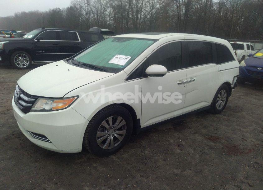 Photo 2 of 2017 Honda Odyssey EX-L (VIN 5FNRL5H65HB022268)