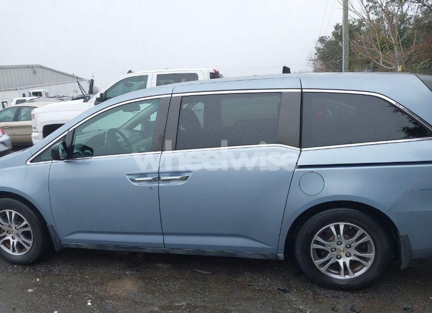 Photo 14 of 2011 Honda Odyssey EX-L (VIN 5FNRL5H66BB039488)