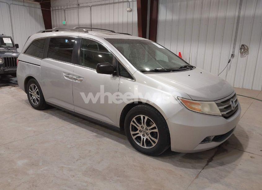 2011 Honda Odyssey EX-L (VIN 5FNRL5H66BB041063) main photo