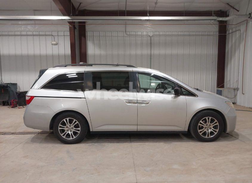 Photo 13 of 2011 Honda Odyssey EX-L (VIN 5FNRL5H66BB041063)