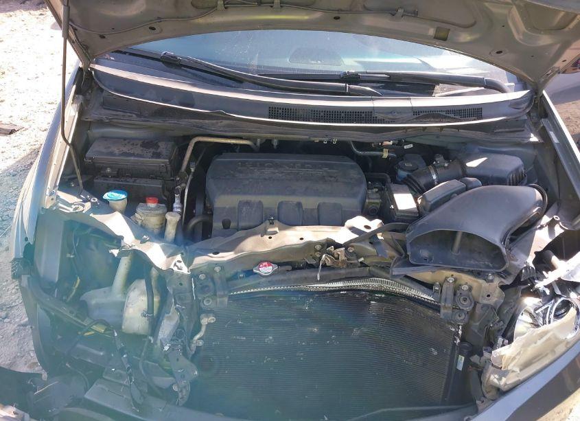 Photo 10 of 2011 Honda Odyssey EX-L (VIN 5FNRL5H66BB057991)