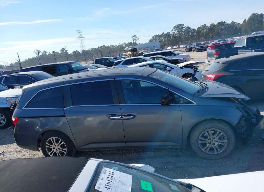 Photo 12 of 2011 Honda Odyssey EX-L (VIN 5FNRL5H66BB057991)