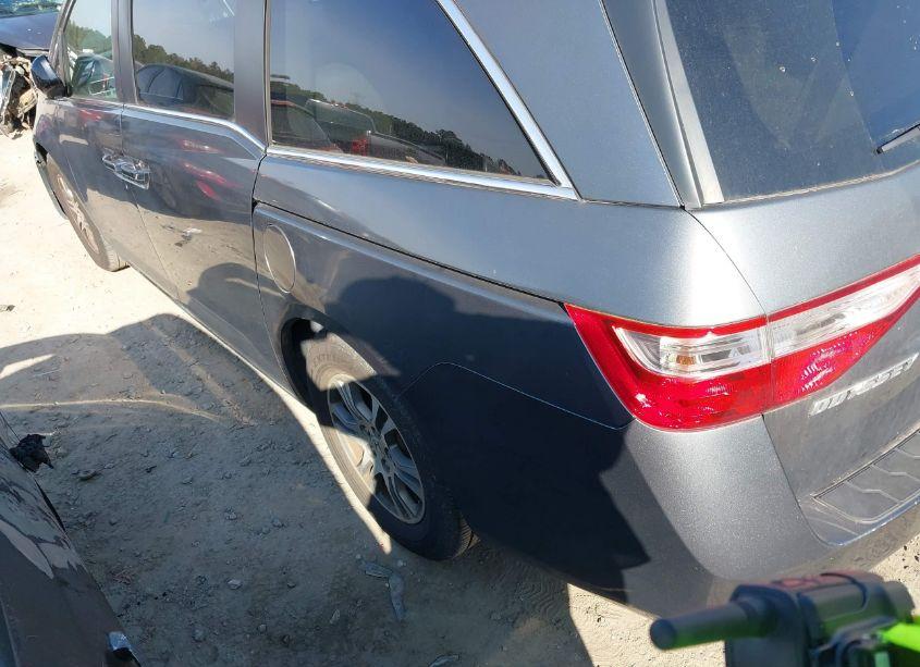 Photo 3 of 2011 Honda Odyssey EX-L (VIN 5FNRL5H66BB057991)