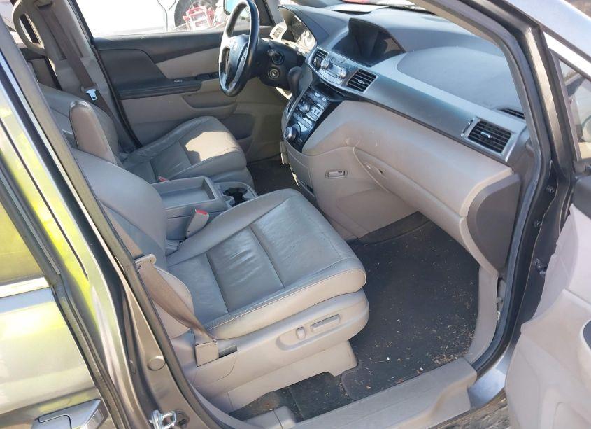 Photo 5 of 2011 Honda Odyssey EX-L (VIN 5FNRL5H66BB057991)