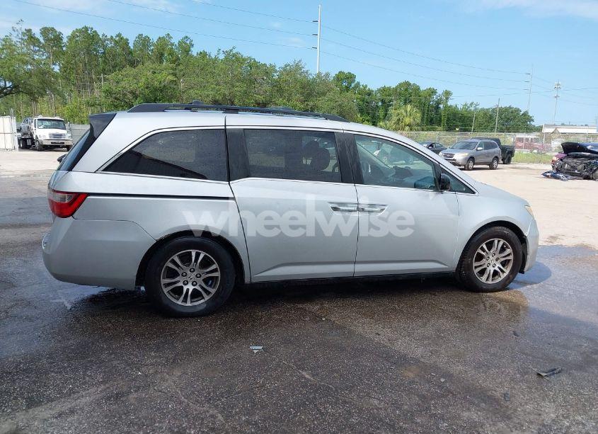 Photo 13 of 2011 Honda Odyssey EX-L (VIN 5FNRL5H66BB059689)