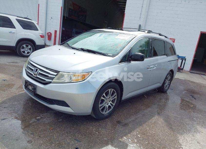 Photo 2 of 2011 Honda Odyssey EX-L (VIN 5FNRL5H66BB059689)