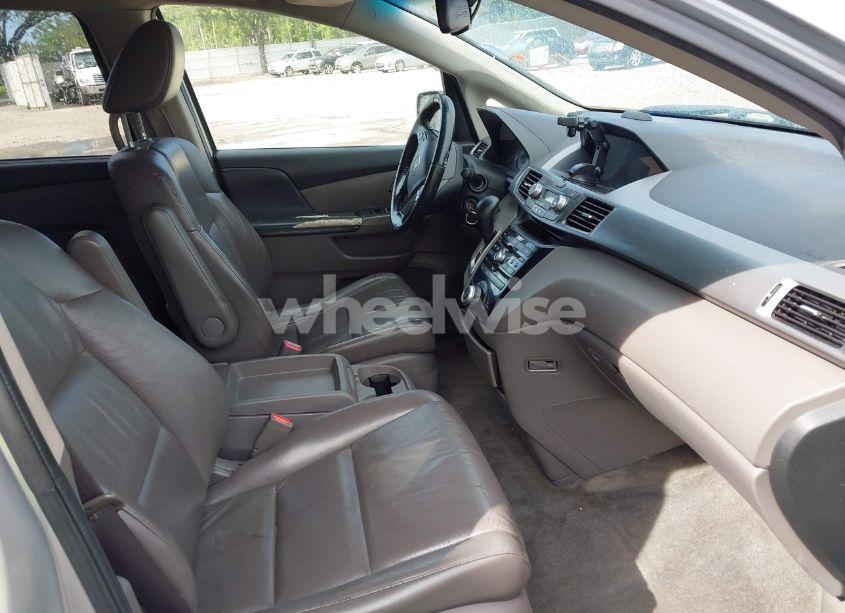 Photo 5 of 2011 Honda Odyssey EX-L (VIN 5FNRL5H66BB059689)