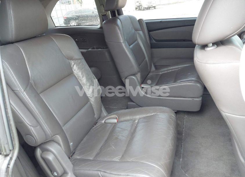 Photo 8 of 2011 Honda Odyssey EX-L (VIN 5FNRL5H66BB059689)