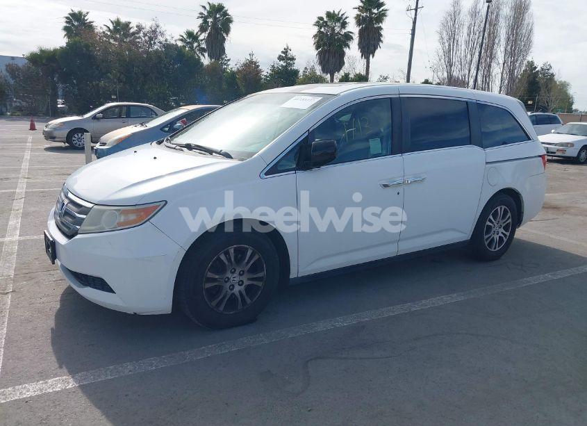 Photo 2 of 2012 Honda Odyssey EX-L (VIN 5FNRL5H66CB001731)
