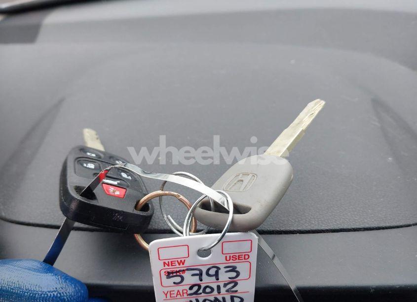 Photo 11 of 2012 Honda Odyssey EX-L (VIN 5FNRL5H66CB012860)