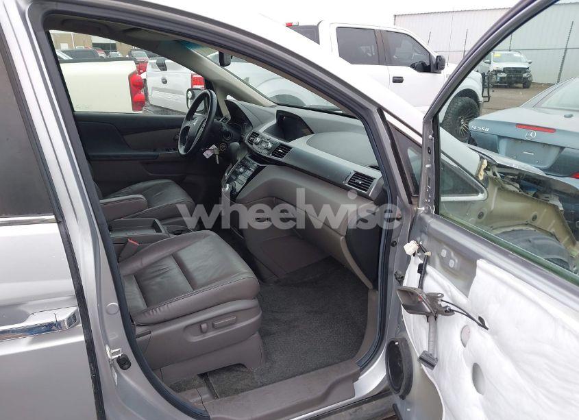 Photo 5 of 2012 Honda Odyssey EX-L (VIN 5FNRL5H66CB012860)