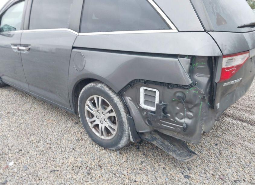 Photo 18 of 2013 Honda Odyssey EX-L (VIN 5FNRL5H66DB014058)