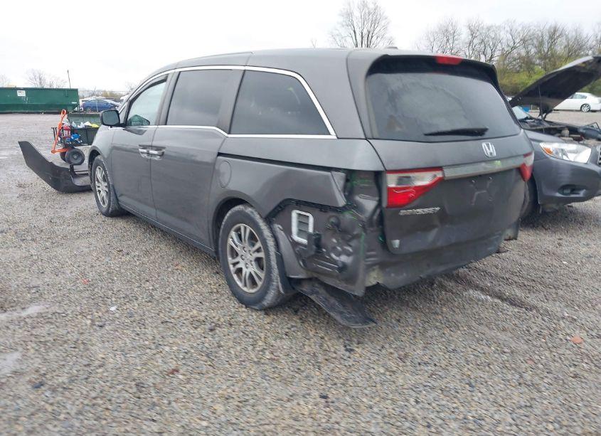 Photo 3 of 2013 Honda Odyssey EX-L (VIN 5FNRL5H66DB014058)