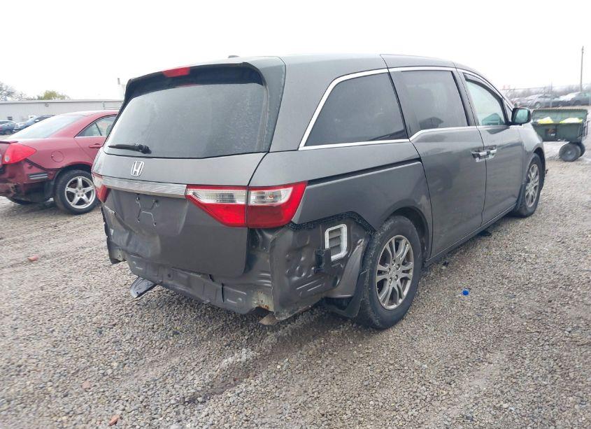 Photo 4 of 2013 Honda Odyssey EX-L (VIN 5FNRL5H66DB014058)