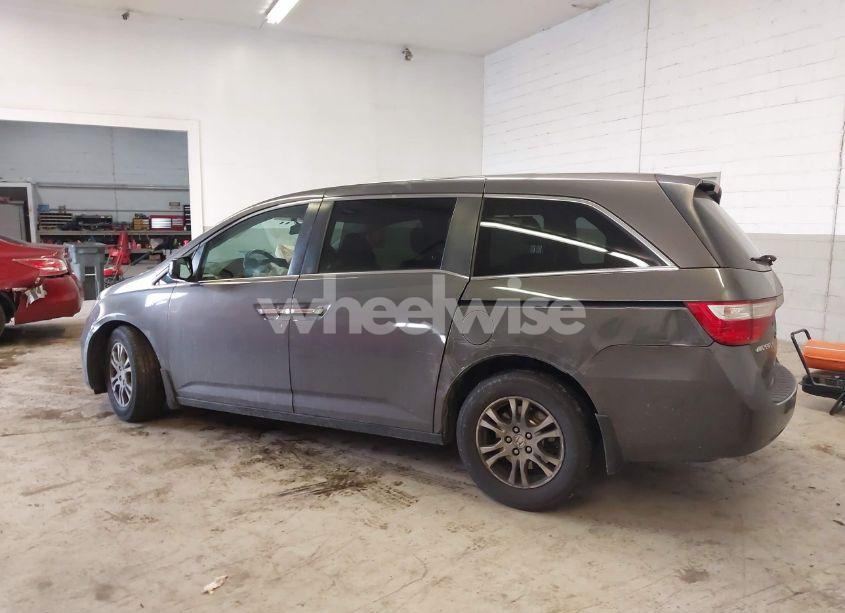 Photo 14 of 2013 Honda Odyssey EX-L (VIN 5FNRL5H66DB059761)