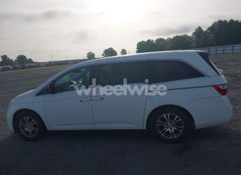 Photo 14 of 2013 Honda Odyssey EX-L (VIN 5FNRL5H66DB074034)