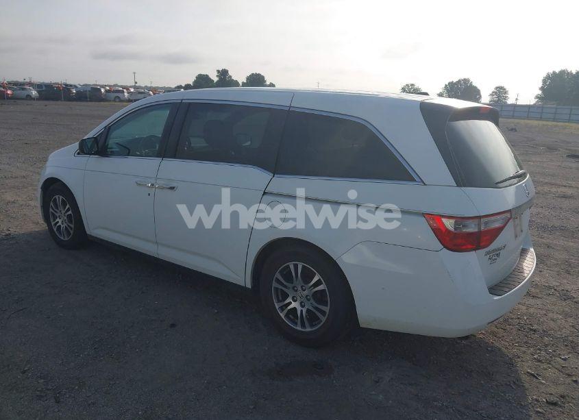 Photo 3 of 2013 Honda Odyssey EX-L (VIN 5FNRL5H66DB074034)