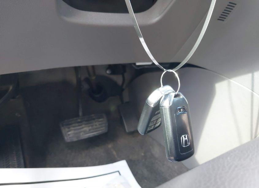 Photo 11 of 2014 Honda Odyssey EX-L (VIN 5FNRL5H66EB003238)