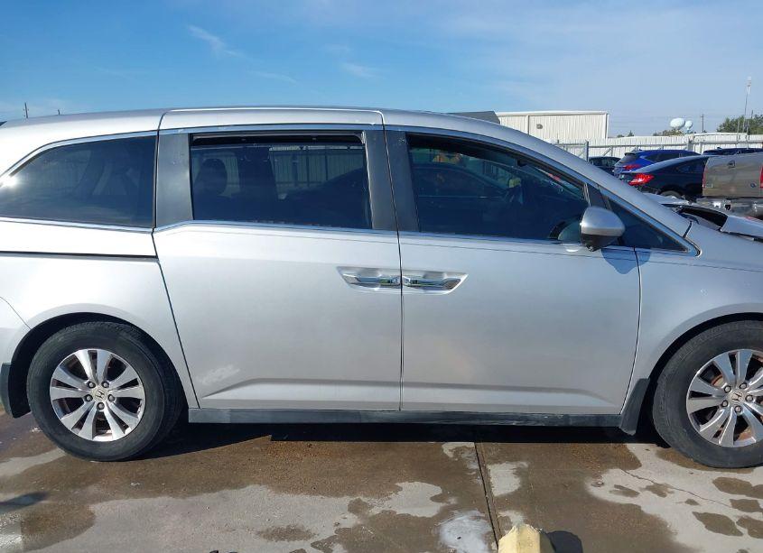 Photo 13 of 2014 Honda Odyssey EX-L (VIN 5FNRL5H66EB003238)