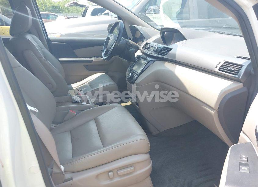 Photo 5 of 2014 Honda Odyssey EXL (VIN 5FNRL5H66EB049572)