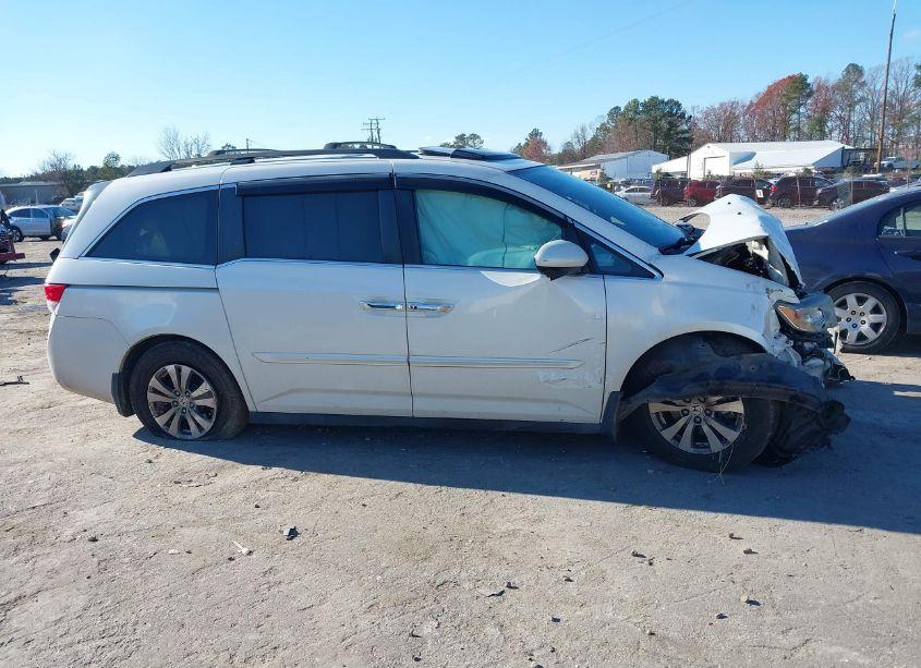 Photo 13 of 2014 Honda Odyssey EX-L (VIN 5FNRL5H66EB092695)
