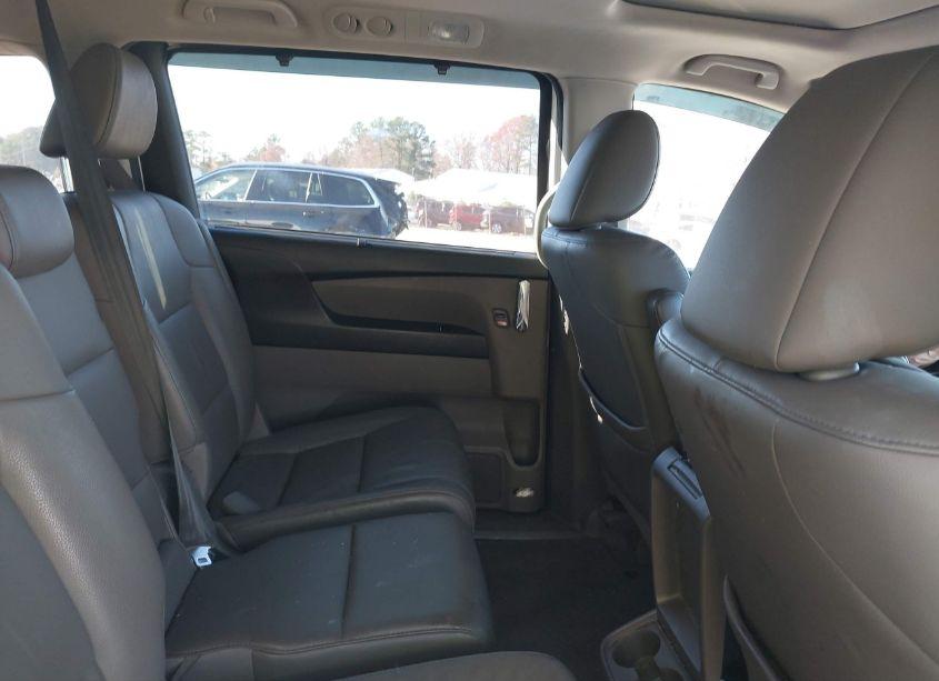 Photo 8 of 2014 Honda Odyssey EX-L (VIN 5FNRL5H66EB092695)