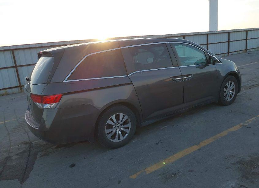 Photo 4 of 2014 Honda Odyssey EX-L (VIN 5FNRL5H66EB093443)