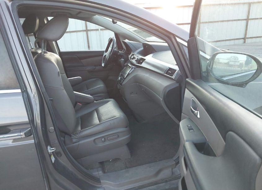 Photo 5 of 2014 Honda Odyssey EX-L (VIN 5FNRL5H66EB093443)