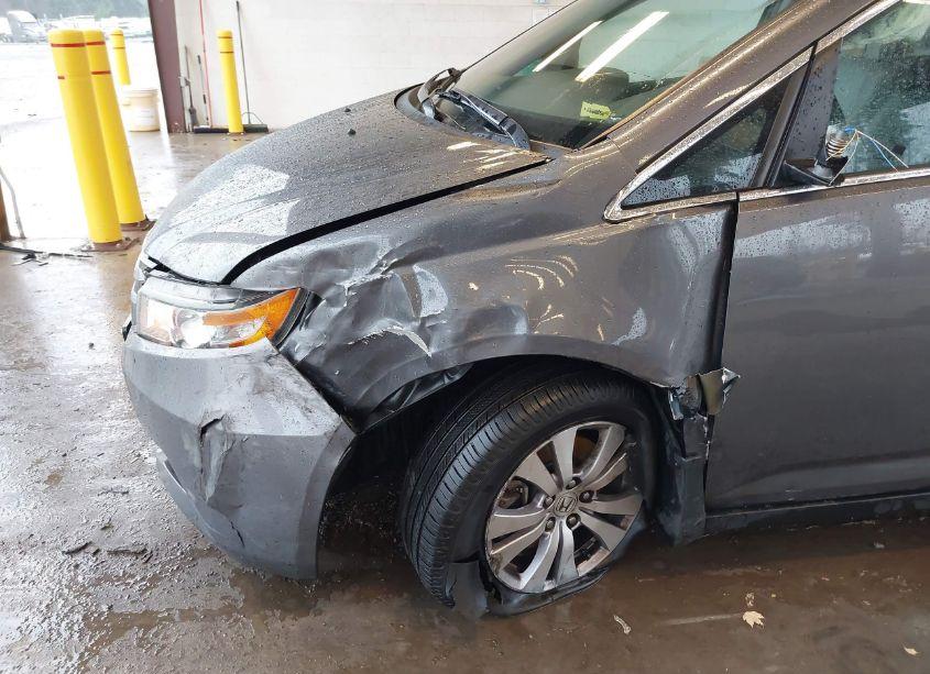 Photo 6 of 2014 Honda Odyssey EX-L (VIN 5FNRL5H66EB128367)