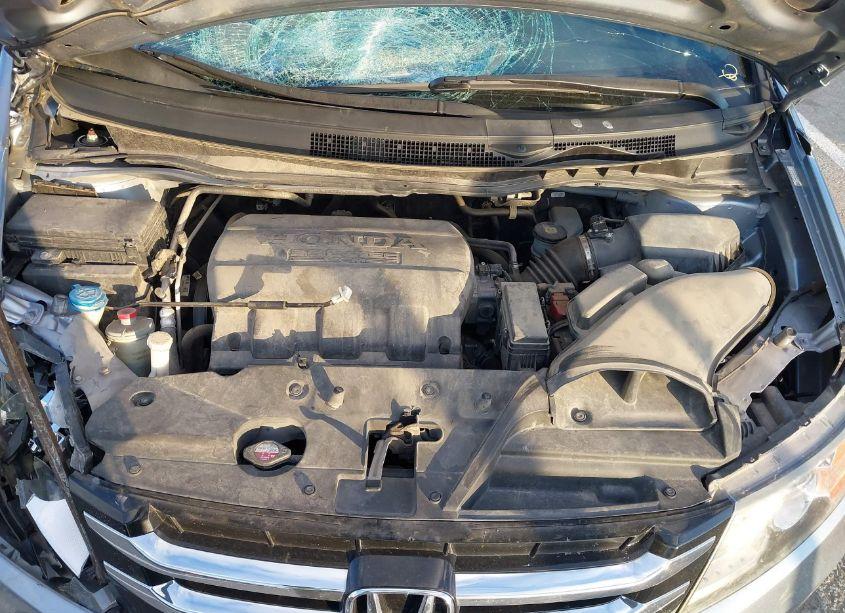 Photo 10 of 2014 Honda Odyssey EX-L (VIN 5FNRL5H66EB129230)