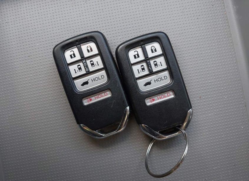 Photo 11 of 2014 Honda Odyssey EX-L (VIN 5FNRL5H66EB129230)
