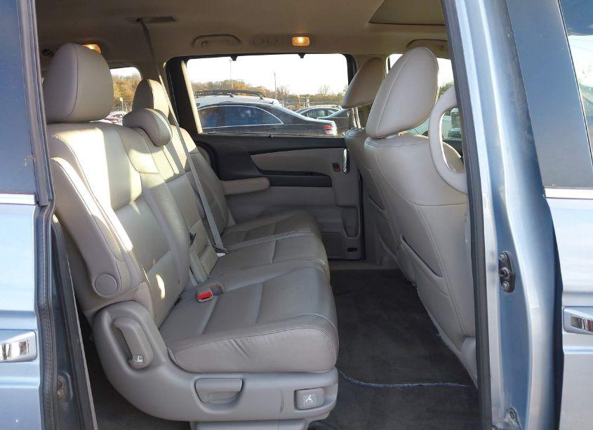 Photo 8 of 2014 Honda Odyssey EX-L (VIN 5FNRL5H66EB129230)