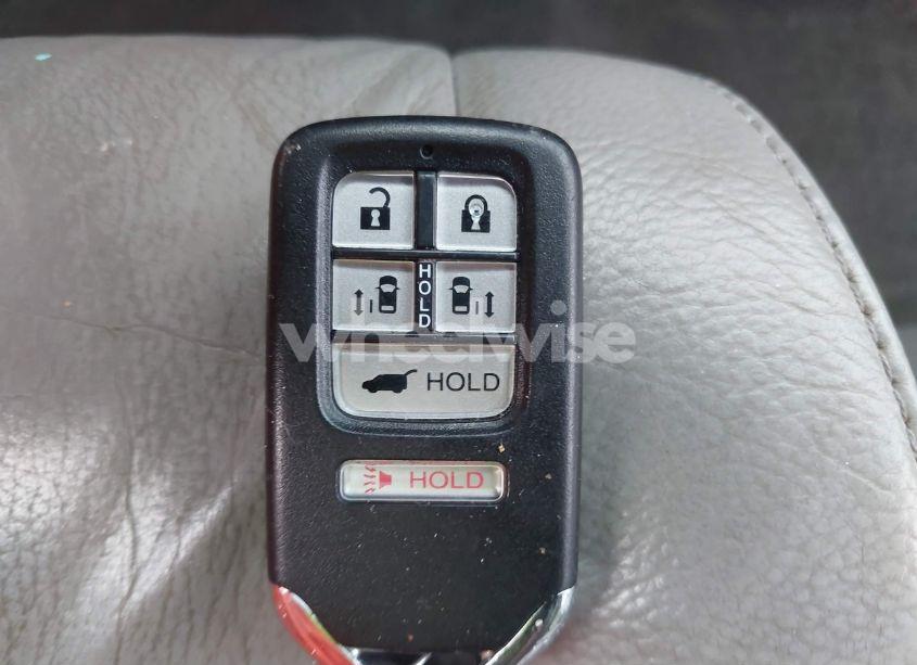 Photo 11 of 2015 Honda Odyssey EX-L (VIN 5FNRL5H66FB025516)