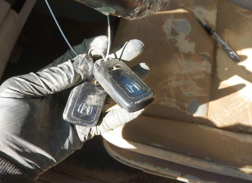 Photo 11 of 2015 Honda Odyssey EX-L (VIN 5FNRL5H66FB051033)