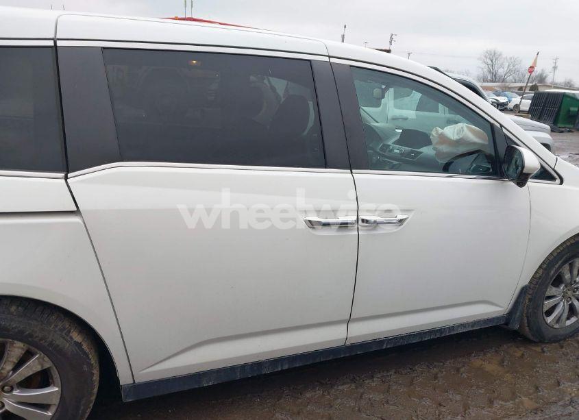 Photo 13 of 2015 Honda Odyssey EX-L (VIN 5FNRL5H66FB056264)