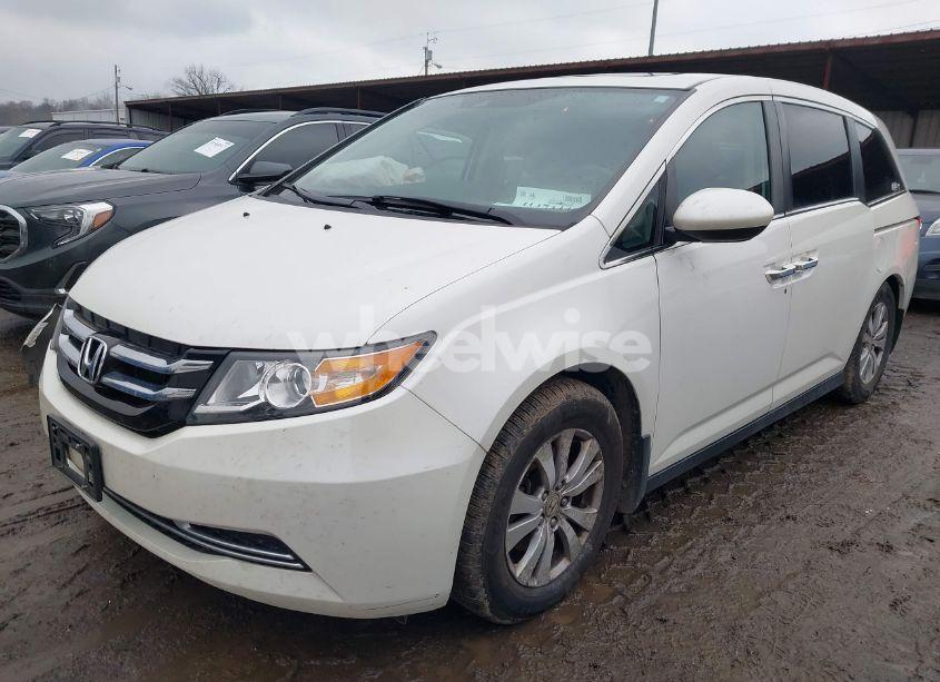 Photo 2 of 2015 Honda Odyssey EX-L (VIN 5FNRL5H66FB056264)