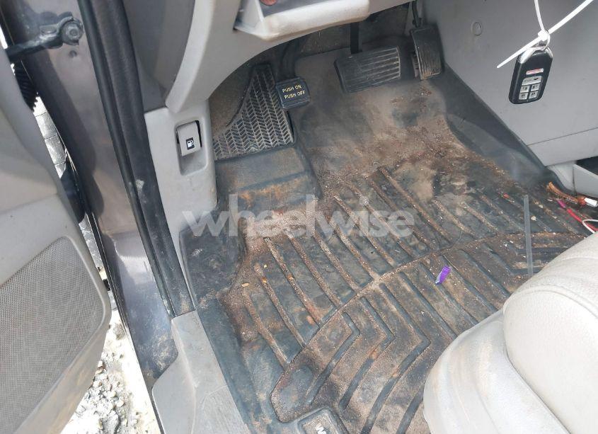 Photo 14 of 2015 Honda Odyssey EX-L (VIN 5FNRL5H66FB058256)