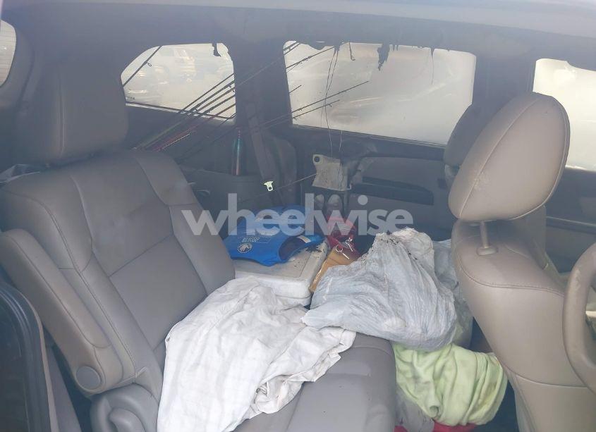 Photo 8 of 2015 Honda Odyssey EX-L (VIN 5FNRL5H66FB058256)