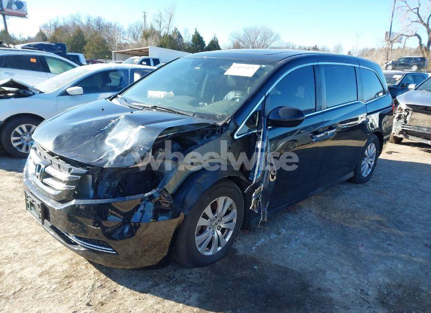 Photo 2 of 2015 Honda Odyssey EX-L (VIN 5FNRL5H66FB067538)